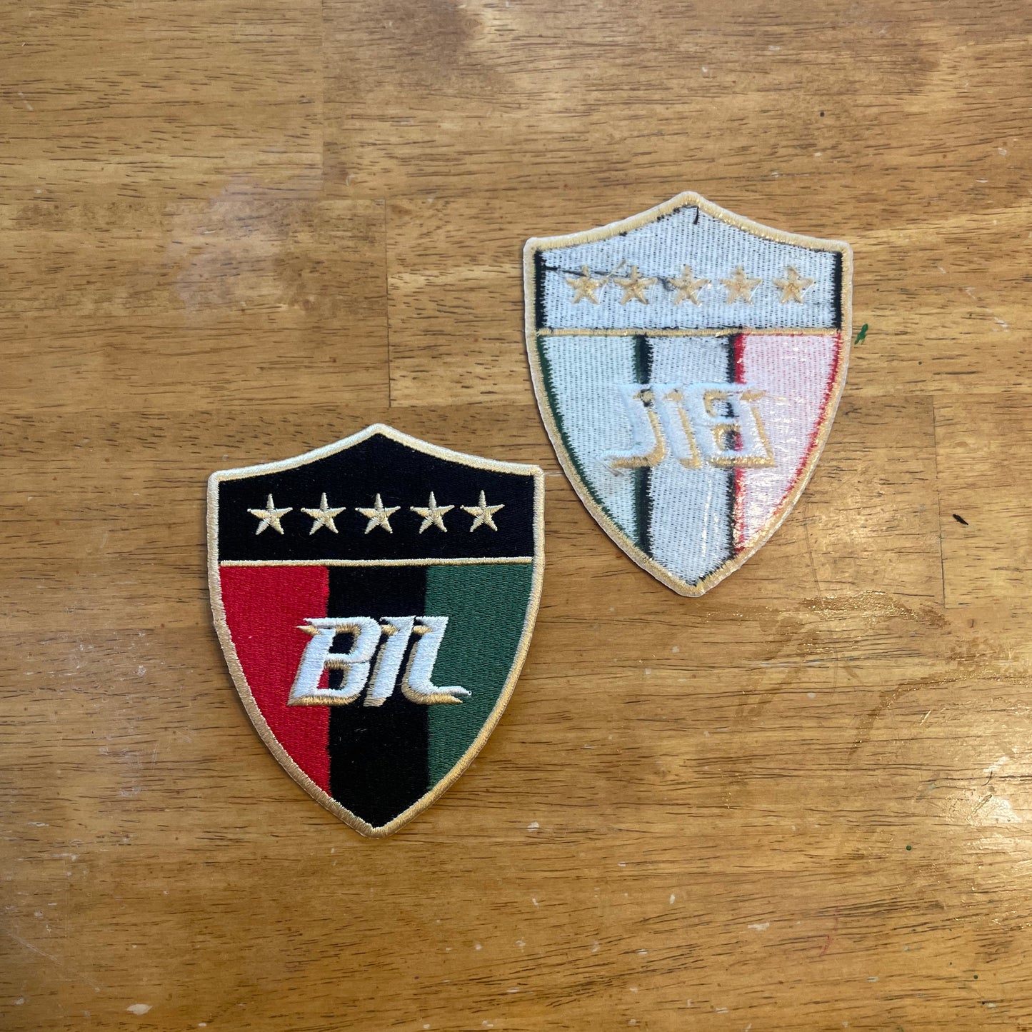BIL Shield | Patch (Black/Gold)